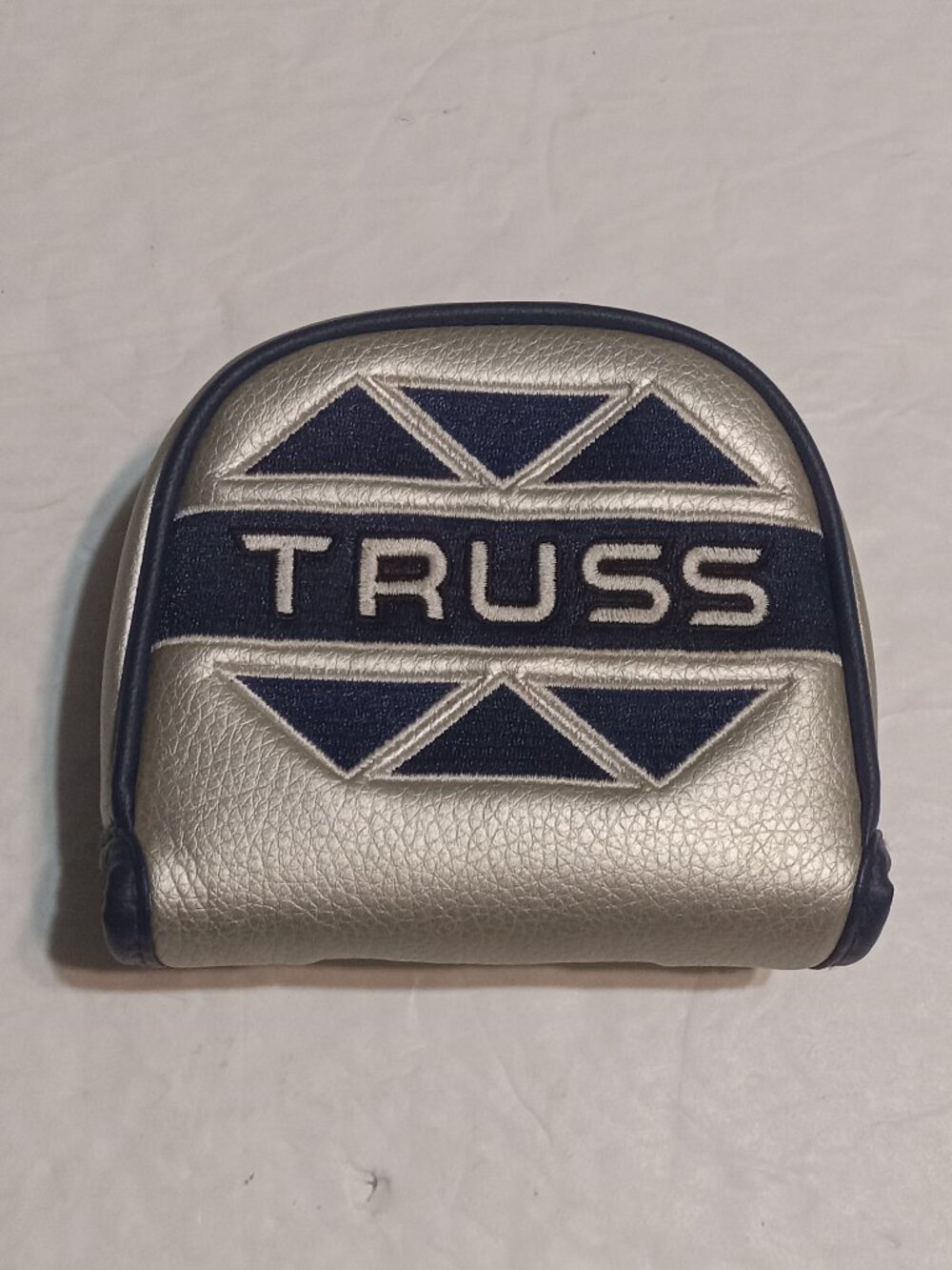 TaylorMade Golf TRUSS Mallet Putter Headcover